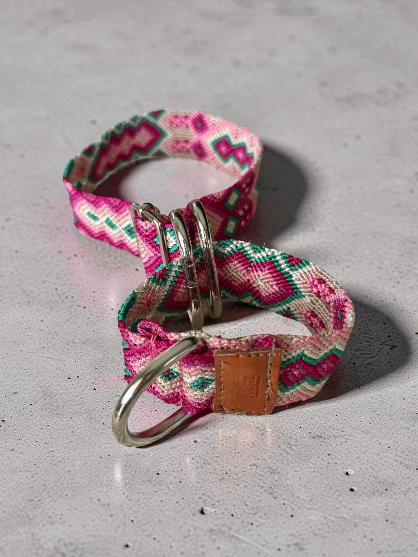 The Palm Martingale Collar