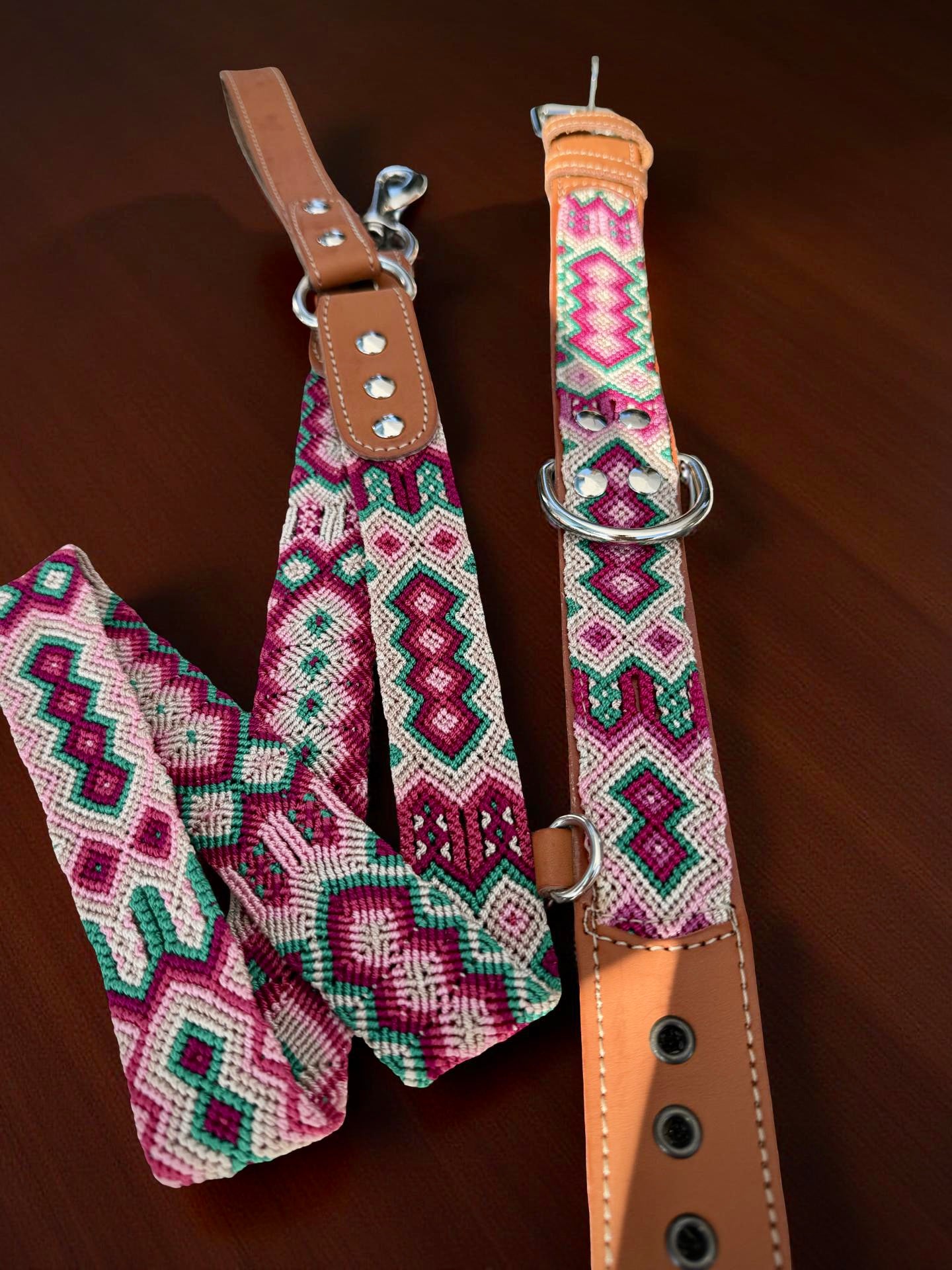 The Palm Collar